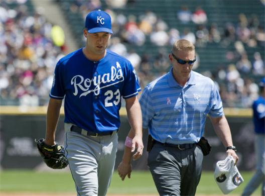 Kansas-City-Royals-starting-pitcher-Danny-Duffy-injured-with-torn-elbow-ligament-MLB-News-154160